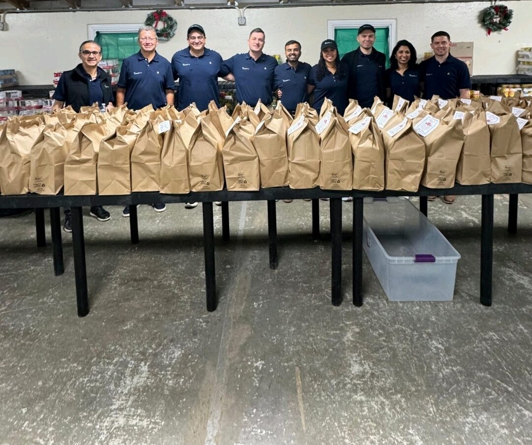 Chariot Re Team Volunteers at Salvation Army